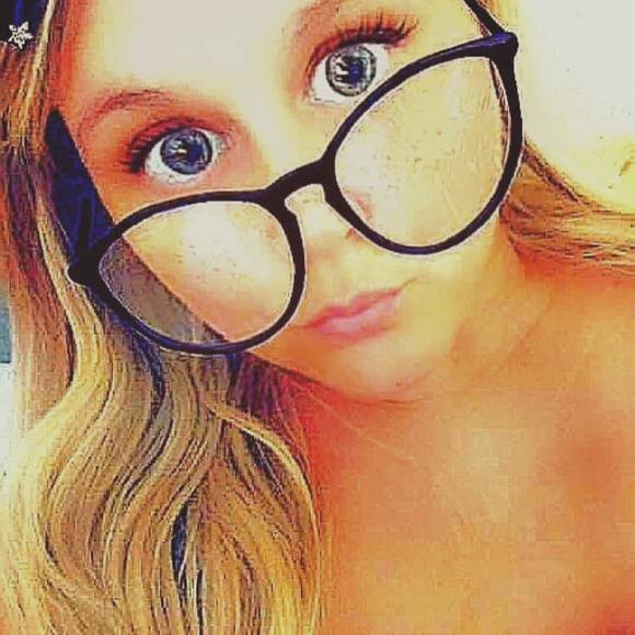 moll_b_doll